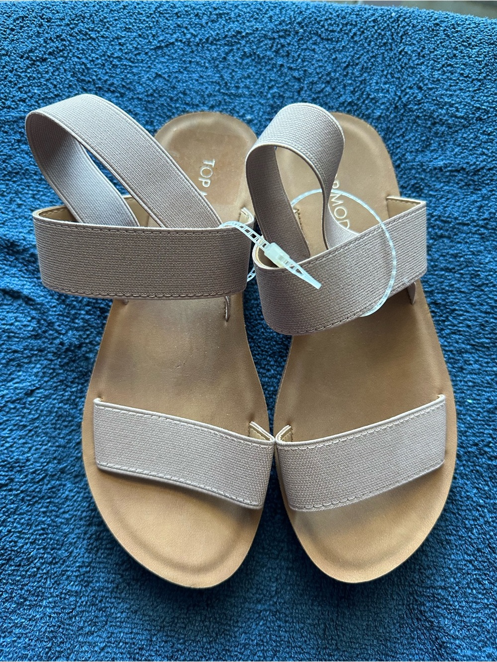 Women’s Elastic Strap Sandals in Beige by
